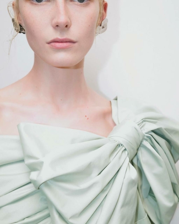 Как обыграть старый тренд на банты по-новому?