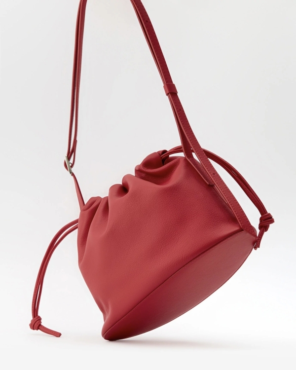 Любовь не имеет границ: что подарить девушке