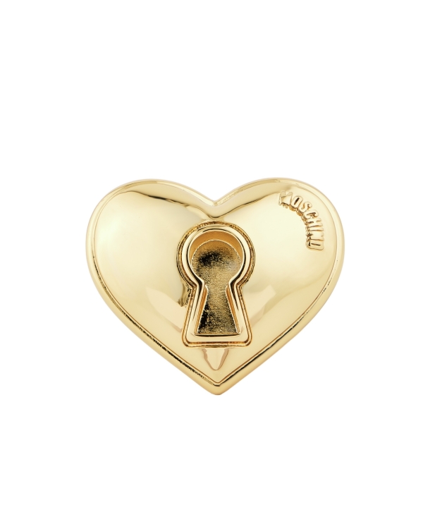 Любовь не имеет границ: что подарить девушке