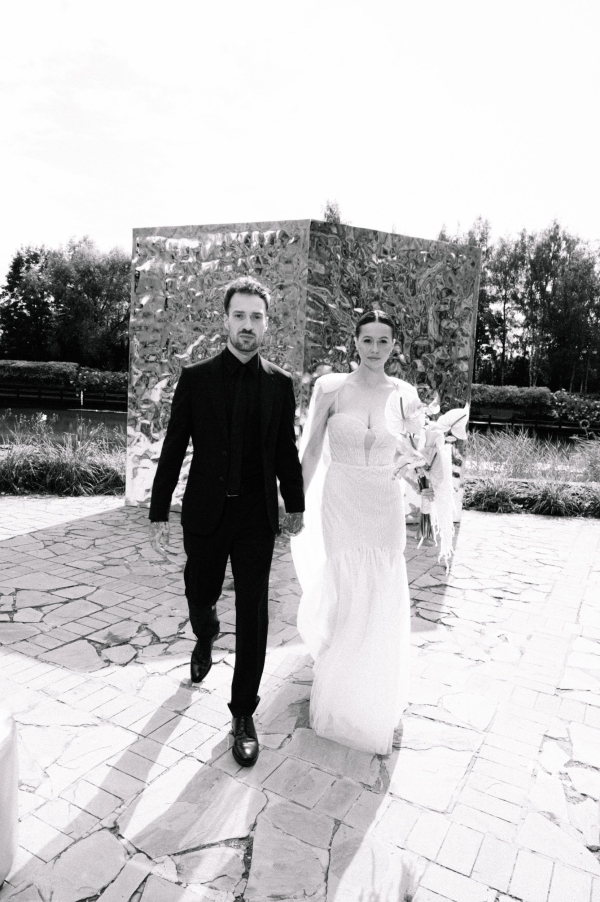 «Все самое лучшее — внутри». Арт-перформанс, красивая философия