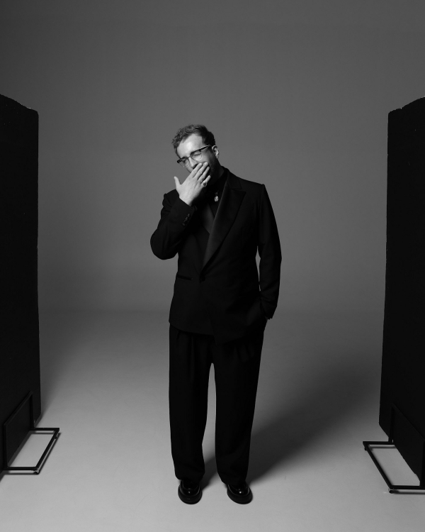 «Когда я начал говорить со сцены честно,