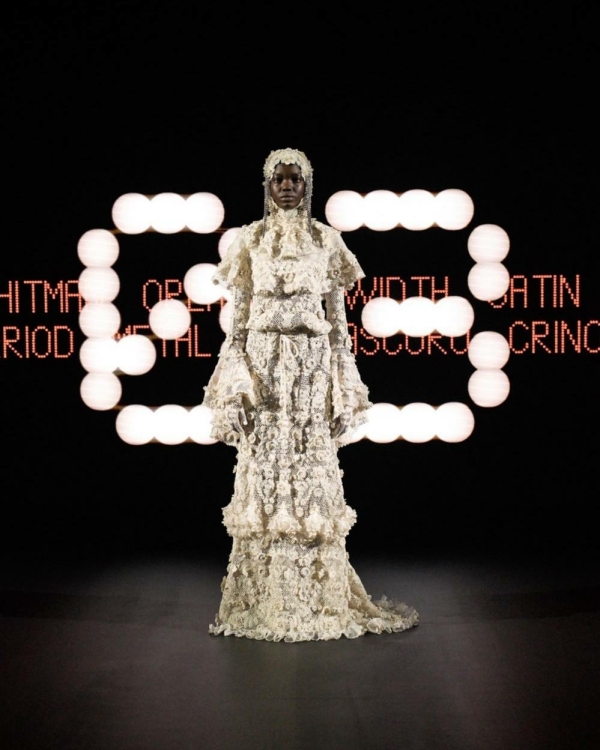 Фаты и вуали — все. У Алессандро