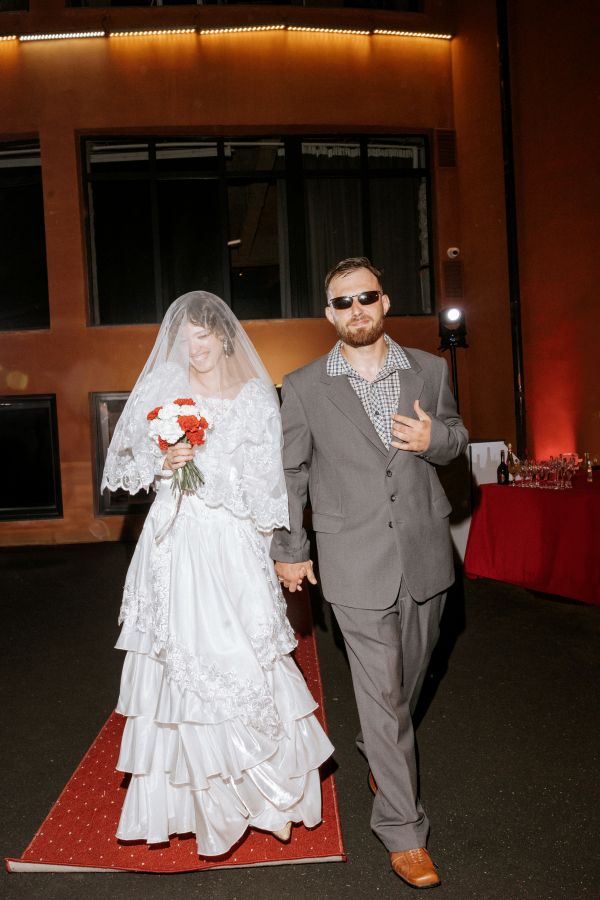 Интервью с невестой: о вдохновении 90-ми, винтажных