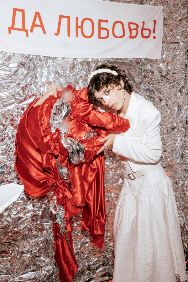 Интервью с невестой: о вдохновении 90-ми, винтажных