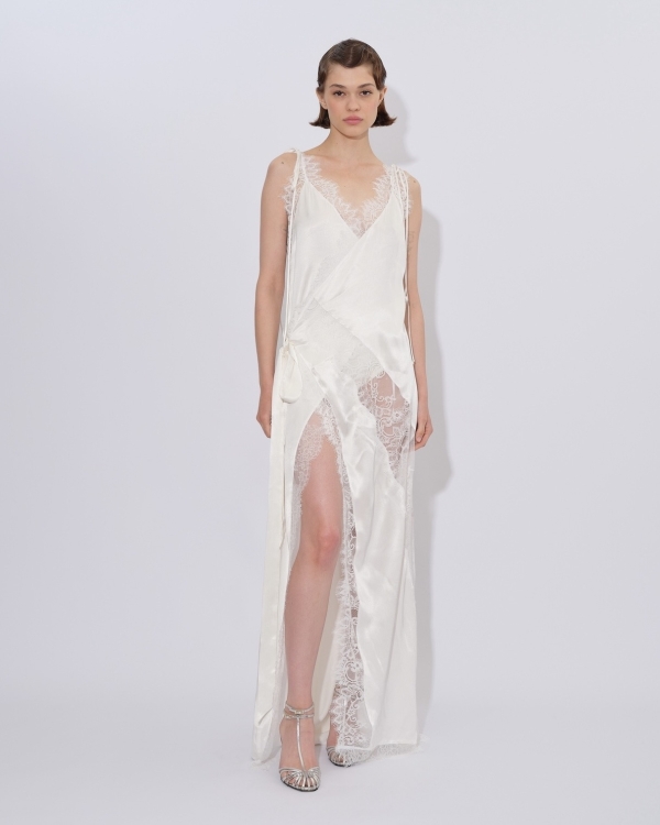 Платье-комбинация — свадебная классика вне времени. Вот