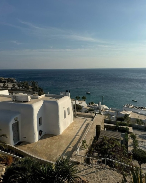 I am my own best company. Куда