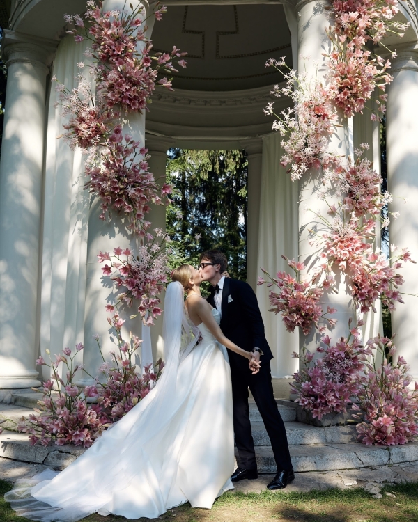 Вот топ-20 свадебных агентств для тех, кто