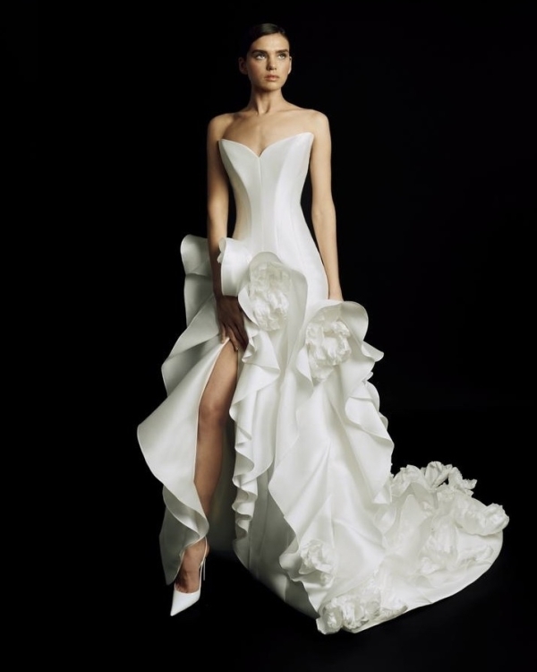 Где купить асимметричное свадебное платье?