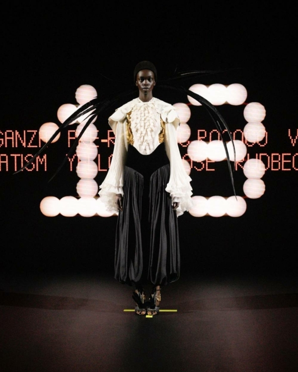 Фаты и вуали — все. У Алессандро