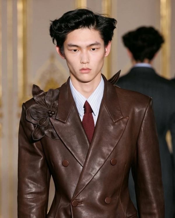 Клетка, вязаные галстуки и драматизм. Приемы с