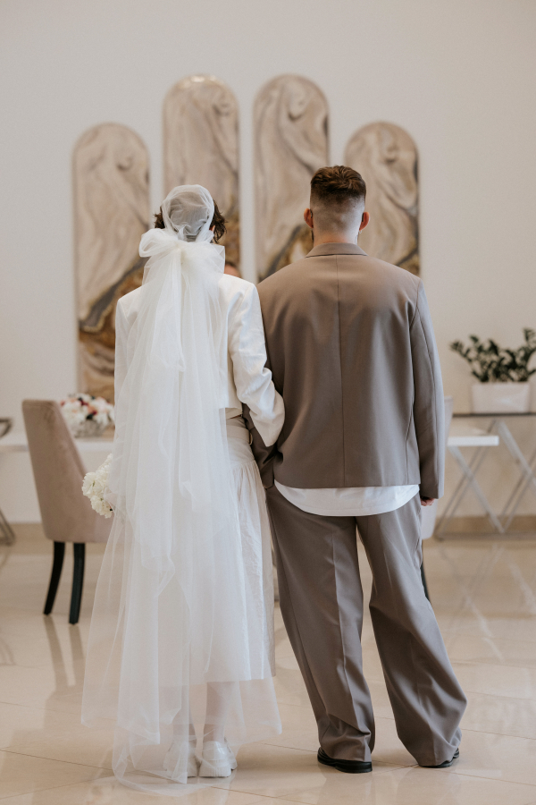 Интервью с невестой: о вдохновении 90-ми, винтажных