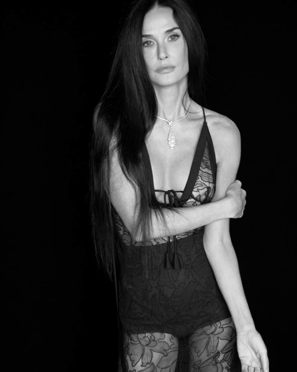 Что скажете насчет вероятного романа Деми Мур