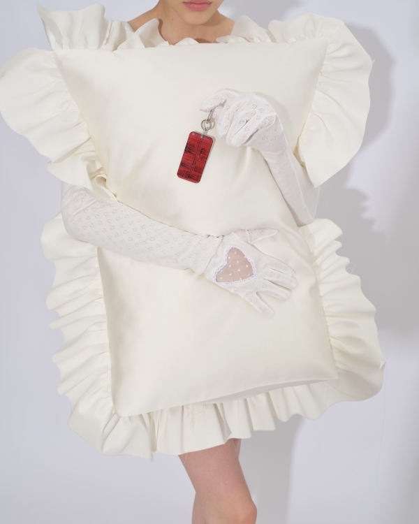 Аксессуары для образа невесты 2025: какие выбрать?