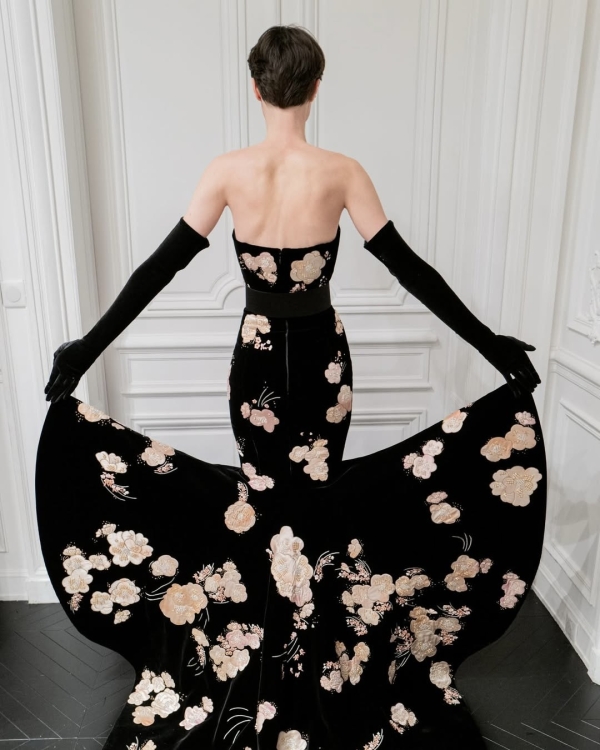 Что из Недели высокой моды в Париже