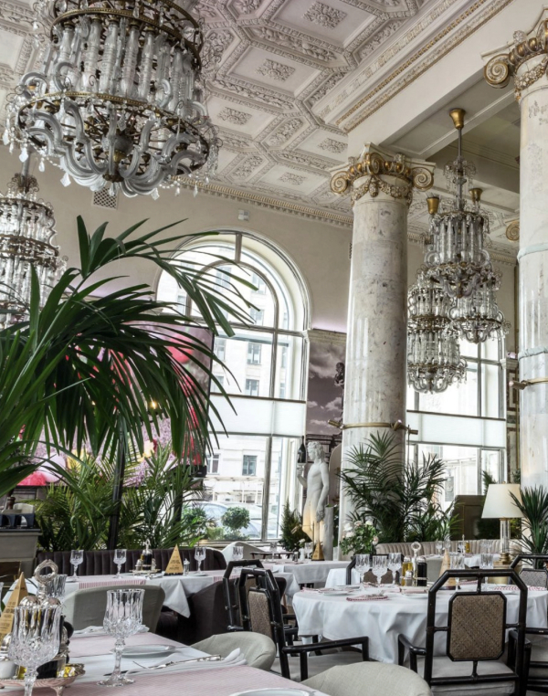 Рестораны на 14 февраля в Москве: где