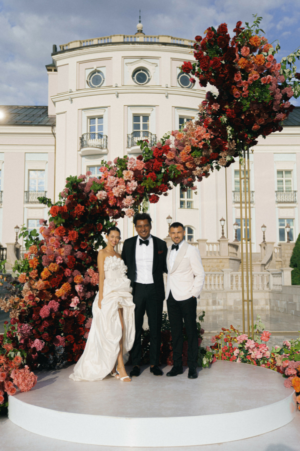 Ведущие Адис Маммо