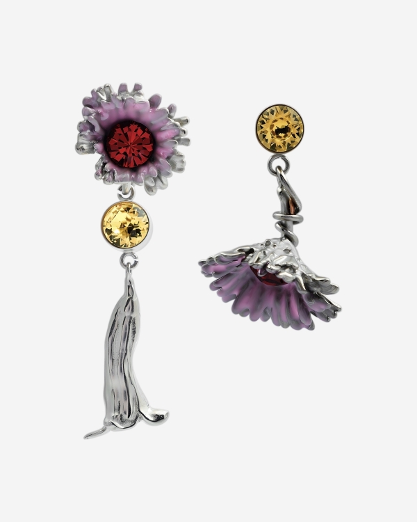 Серьги в форме цветов, как на показе