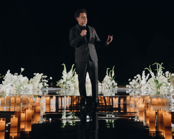 Ведущие Адис Маммо