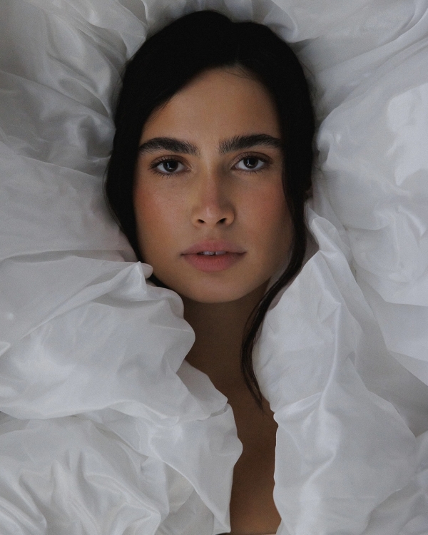 Интервью с невестой о свадьбе, которая попала