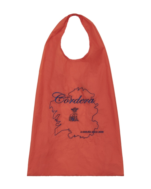 Теория второй сумки: 20+ классных шоперов на