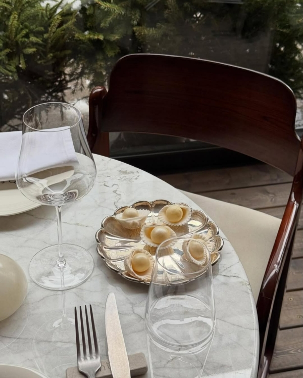 Рестораны на 14 февраля в Москве: где