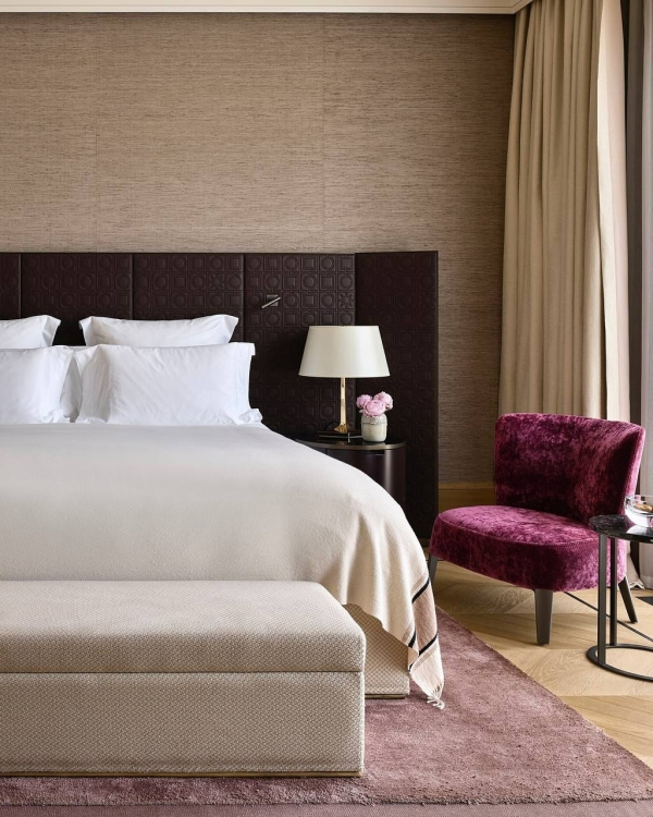 Как отметить 14 февраля в отеле? Романтические