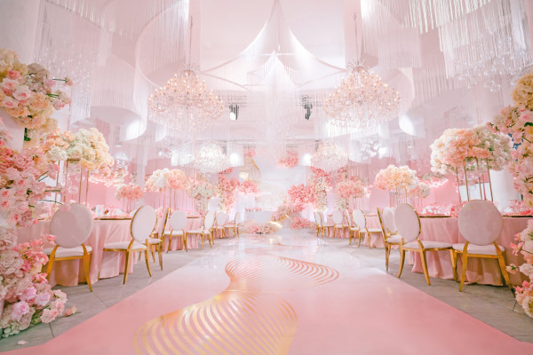 Все оттенки розового: 5 сказочно-нежных свадеб