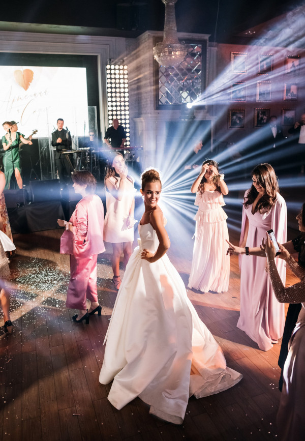 Нежная свадьба Артемия и Софии