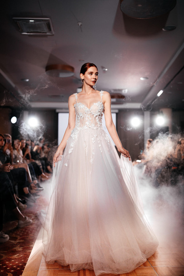 Trunk Show Helena Kolan: свадебная мода из