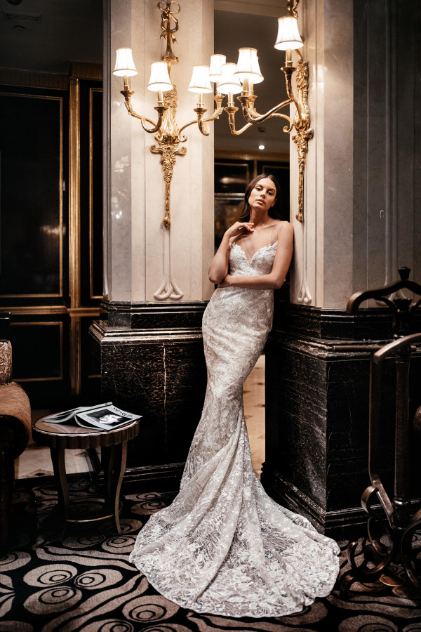 Christi Wedding: три бренда свадебных платьев в