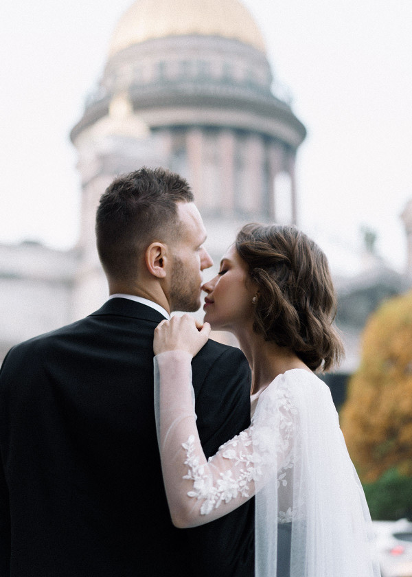 Осенняя свадьба Екатерины и Александра в Петербурге