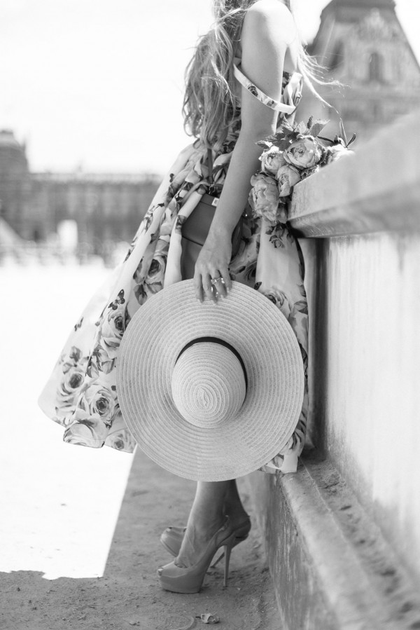 Предсвадебная съемка на улицах Парижа