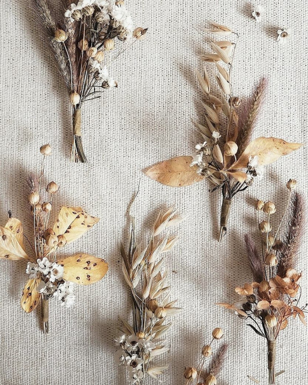 Хотите современный букет невесты? Добавьте полевых цветов