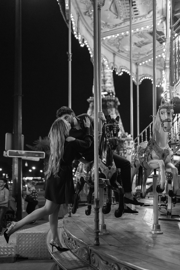 Предсвадебная съемка на улицах Парижа