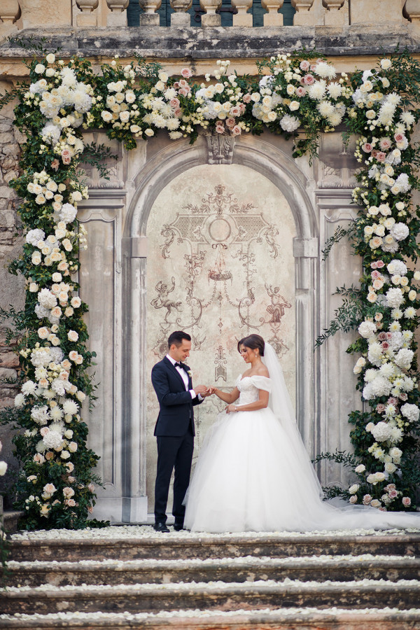 Свадьба во дворце на холмах Вальполичеллы