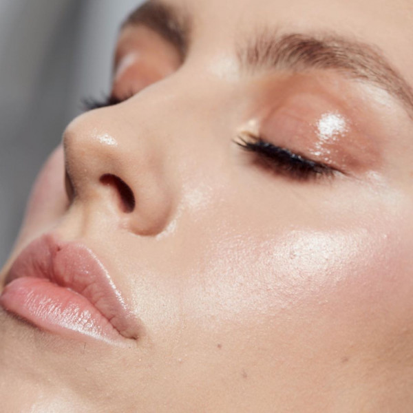 Свежо и естественно. 5 вариантов нюдового макияжа