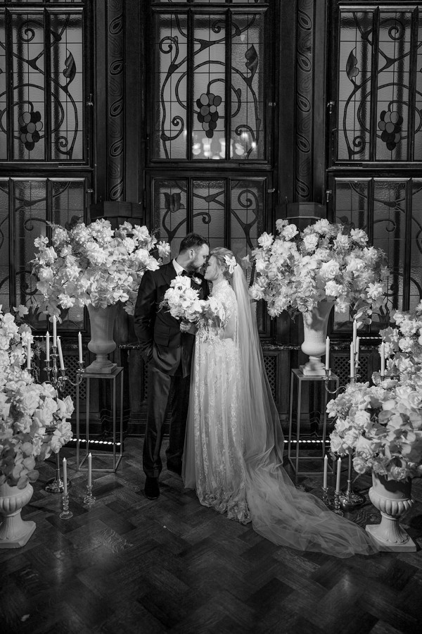 Нежная классическая свадьба в особняке Смирнова