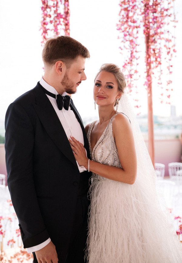 Роскошная свадебная церемония с видом на Кремль