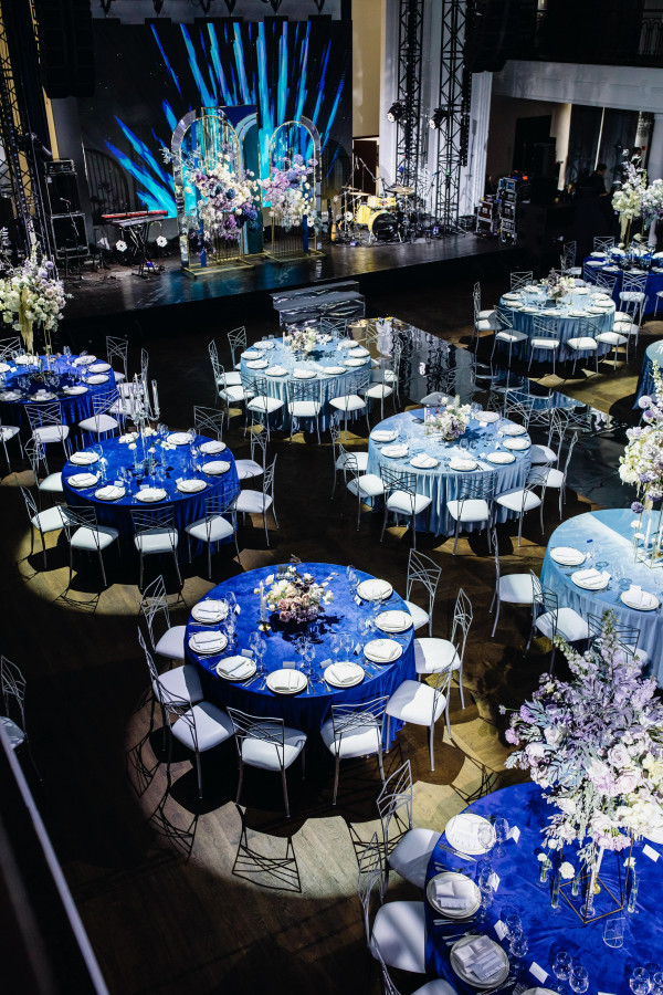 Космос, балет и невесомость в необычной свадьбе