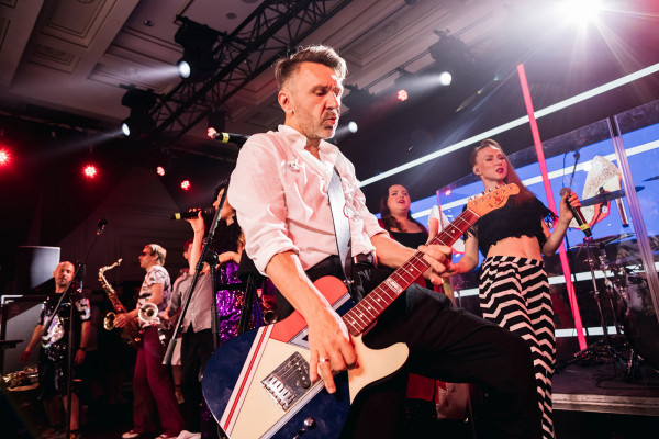 Роскошная свадебная церемония с видом на Кремль