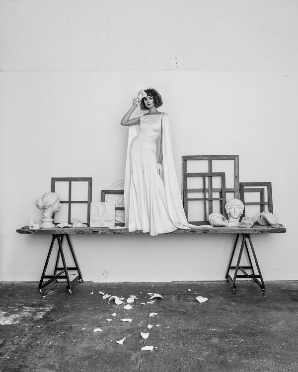 Лаконичные свадебные платья без кружева