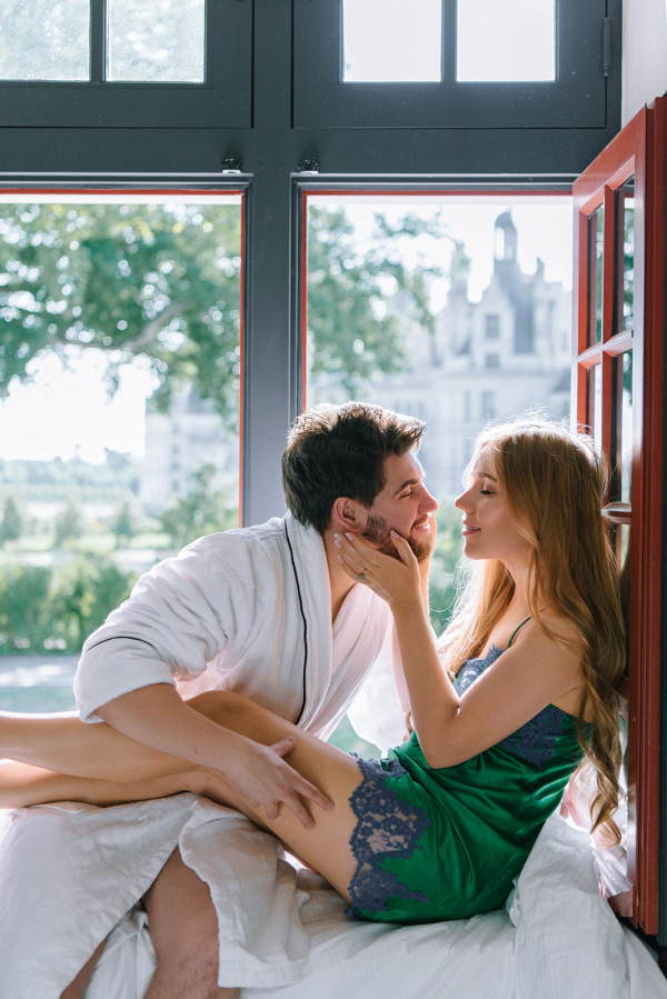 Предсвадебная съемка на улицах Парижа