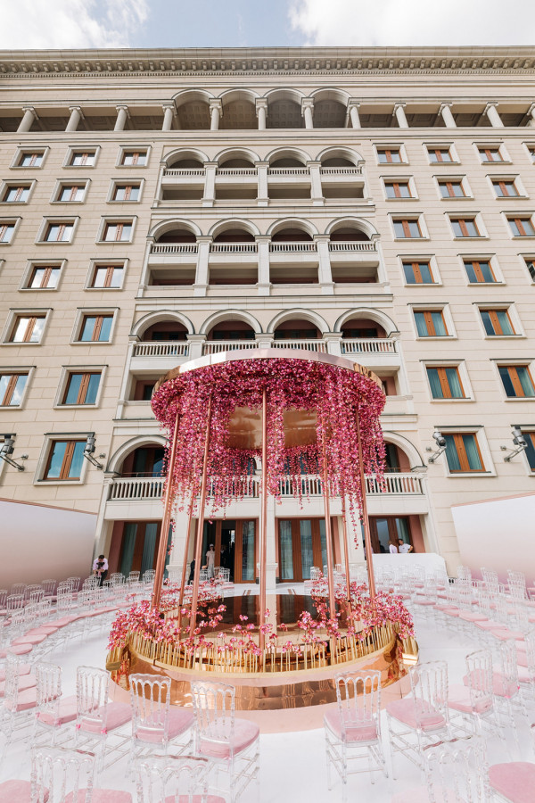 Роскошная свадебная церемония с видом на Кремль