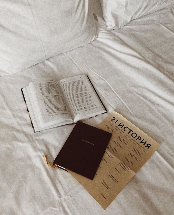 Что подарить невесте на девичнике? 10 нескучных