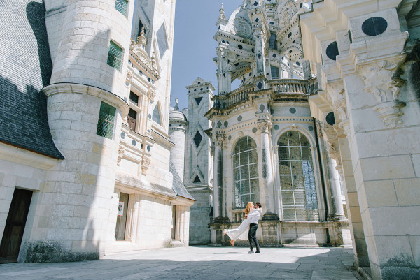 Предсвадебная съемка на улицах Парижа