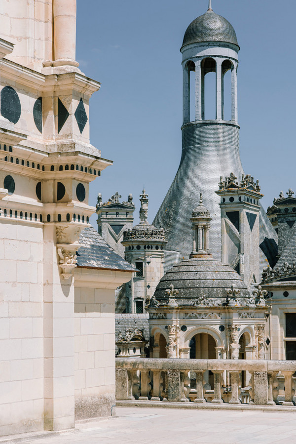 Предсвадебная съемка на улицах Парижа