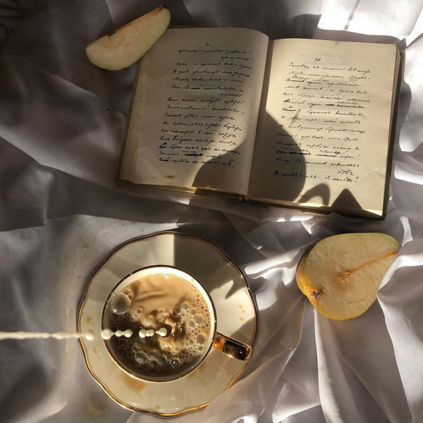 Миндальная галета, яблочный тарт и другие десерты