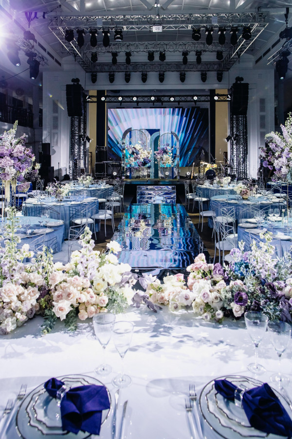 Космос, балет и невесомость в необычной свадьбе