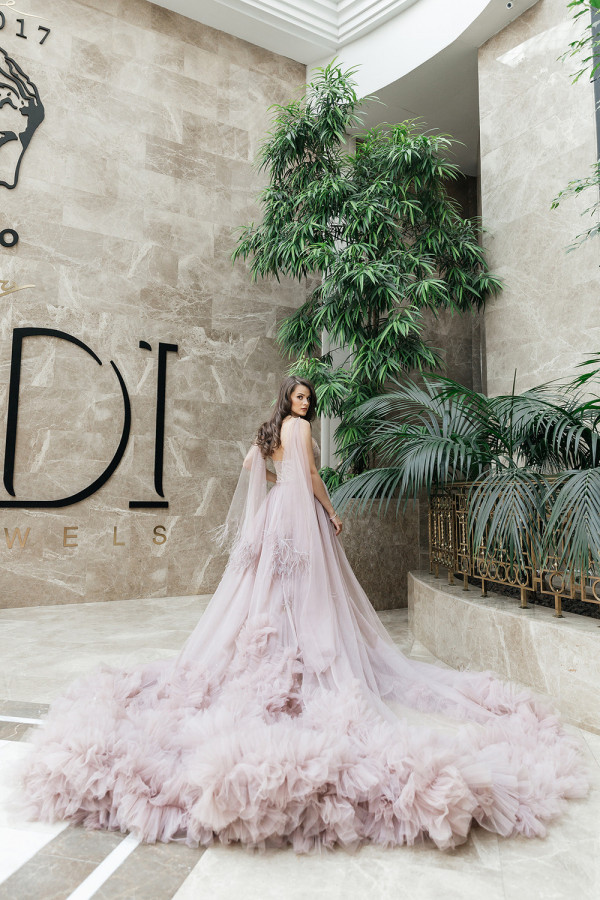 Сказка в лесах Казахстана. Роман Сизиков о