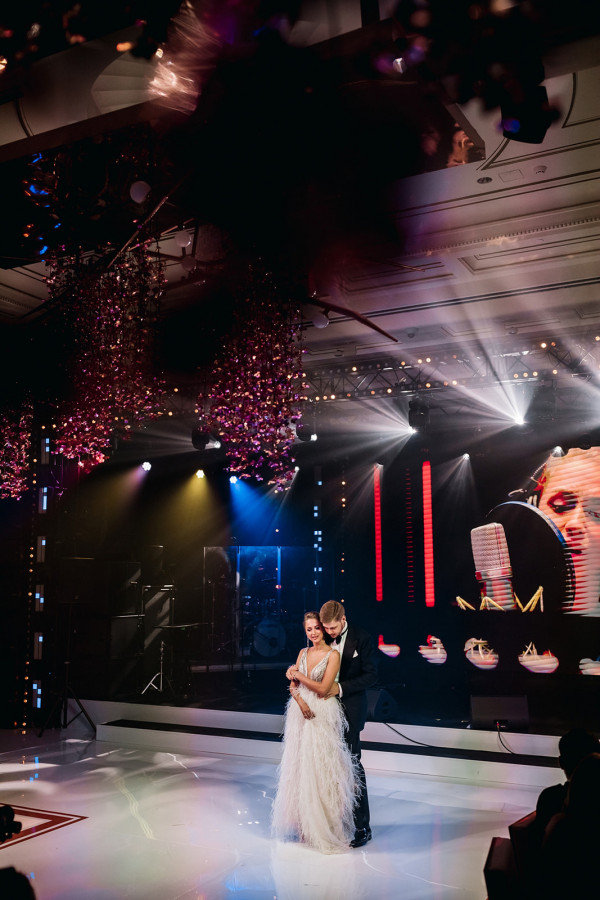 Роскошная свадебная церемония с видом на Кремль